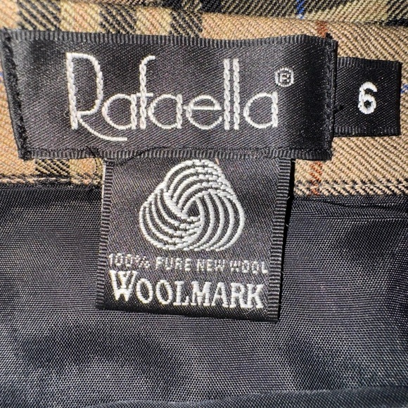 Rafaella plaid skirt with fringe bottom size 6 - Picture 6 of 9